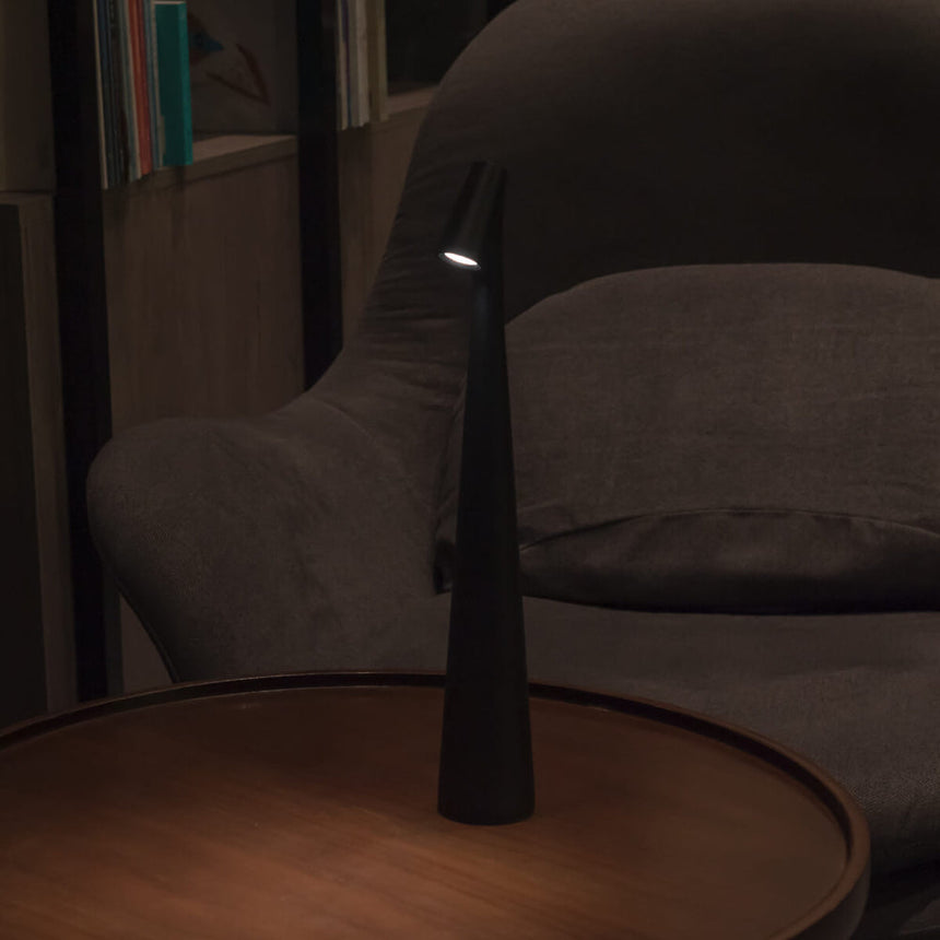 aluminum-body cordless table lamp - dimensions reference