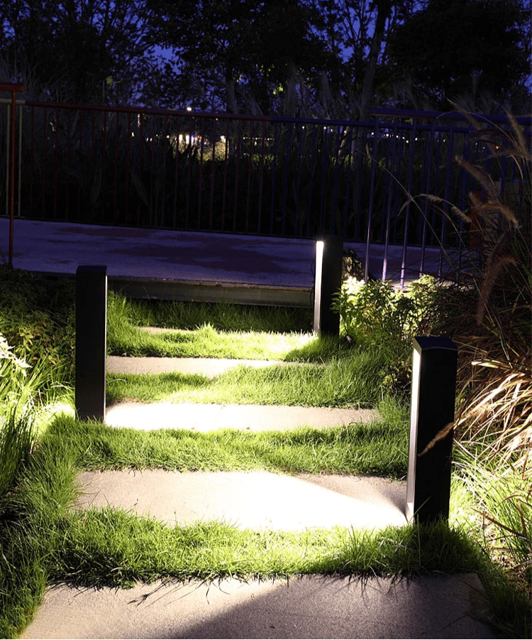 Aluminum Outdoor Light for Home Decor Enthusiasts