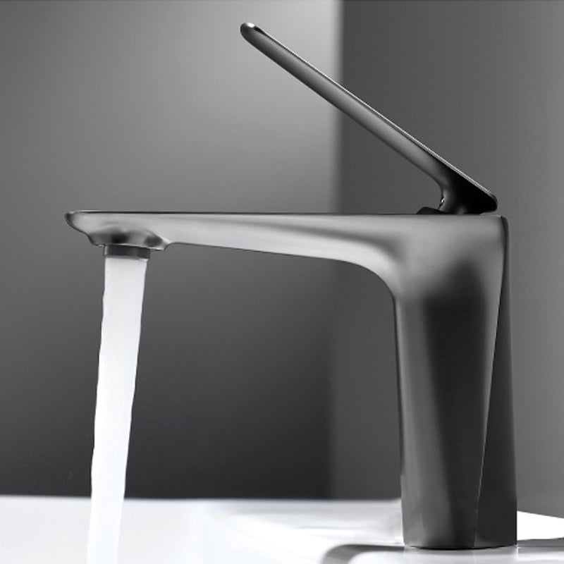 Brass vessel faucet for contemporary home interiors