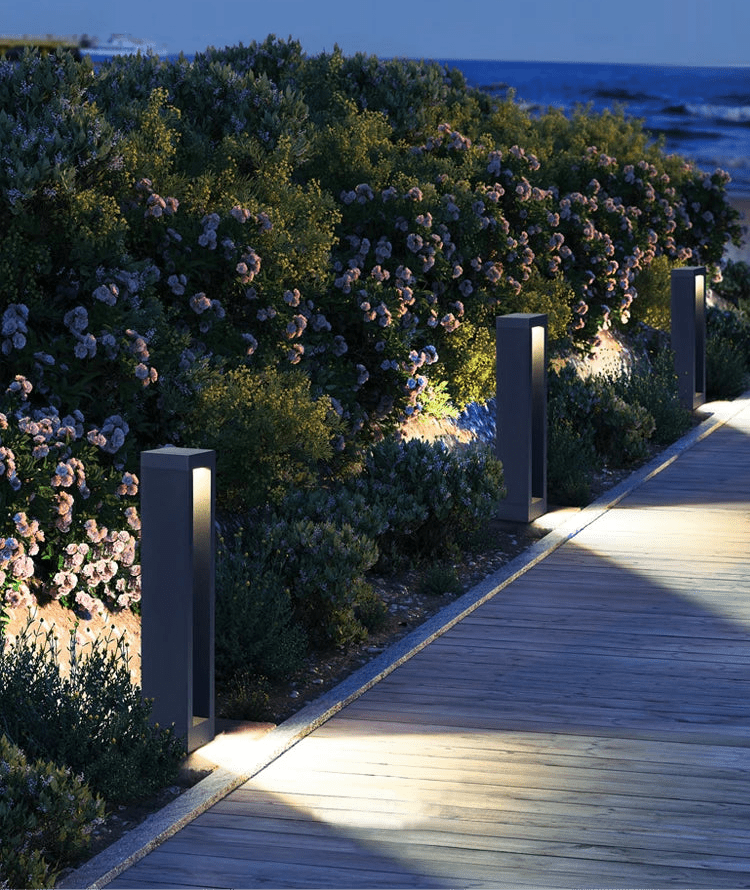 Rust Proof Lawn Lamp for Modern Homes