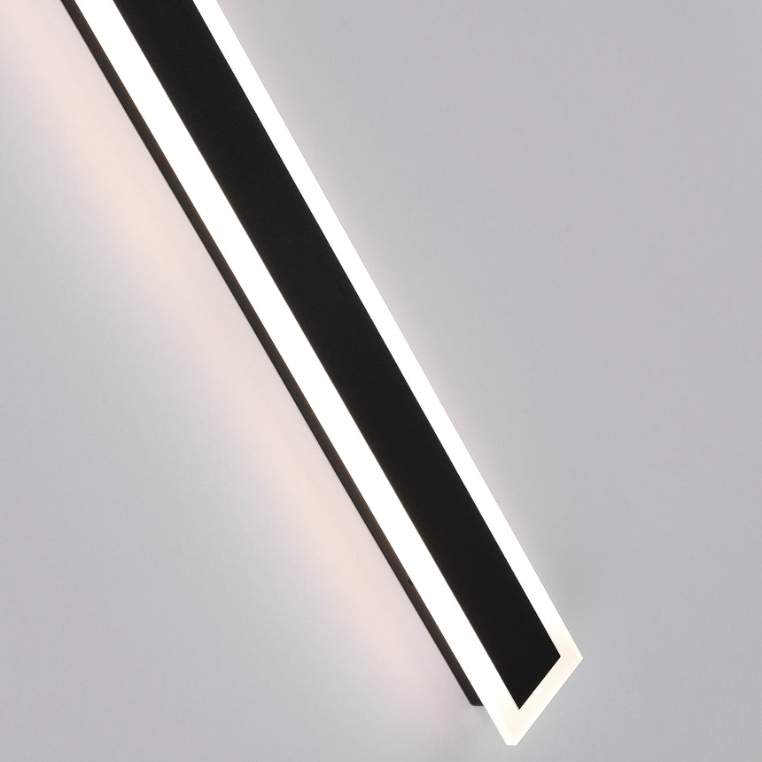 Linear Outdoor Wall Lamp with LED Glow | OroDwell