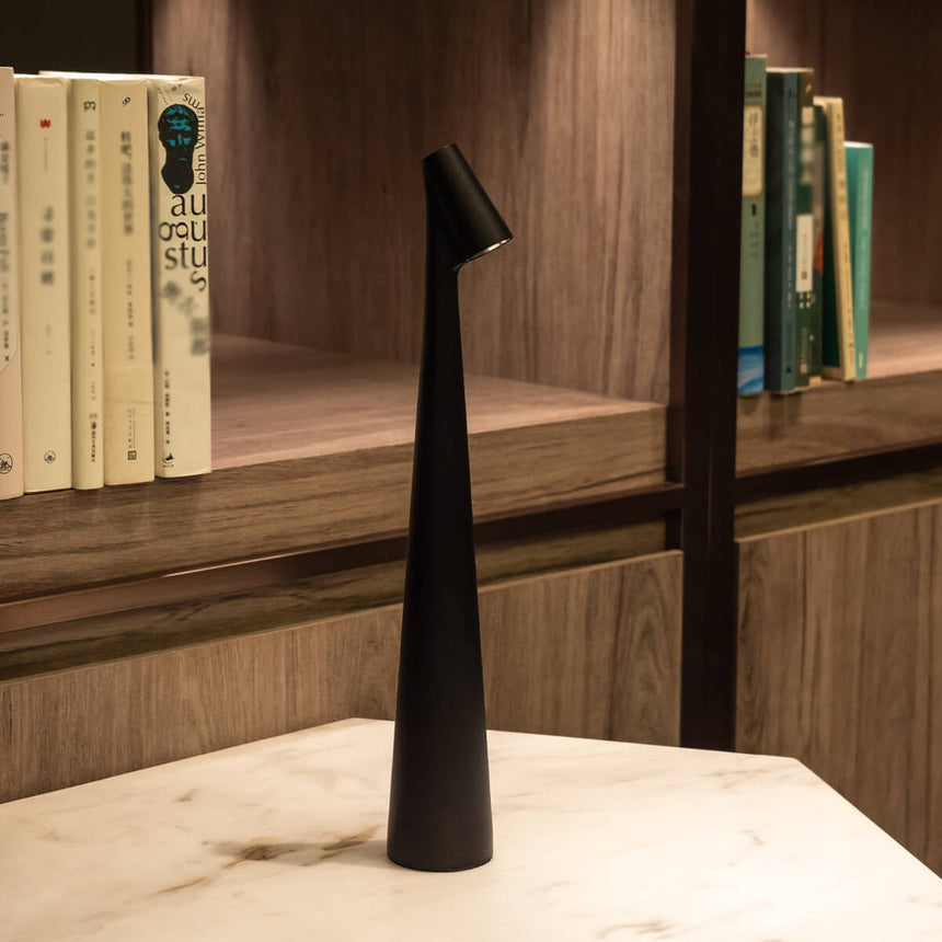 USB rechargeable table lamp for living room accents