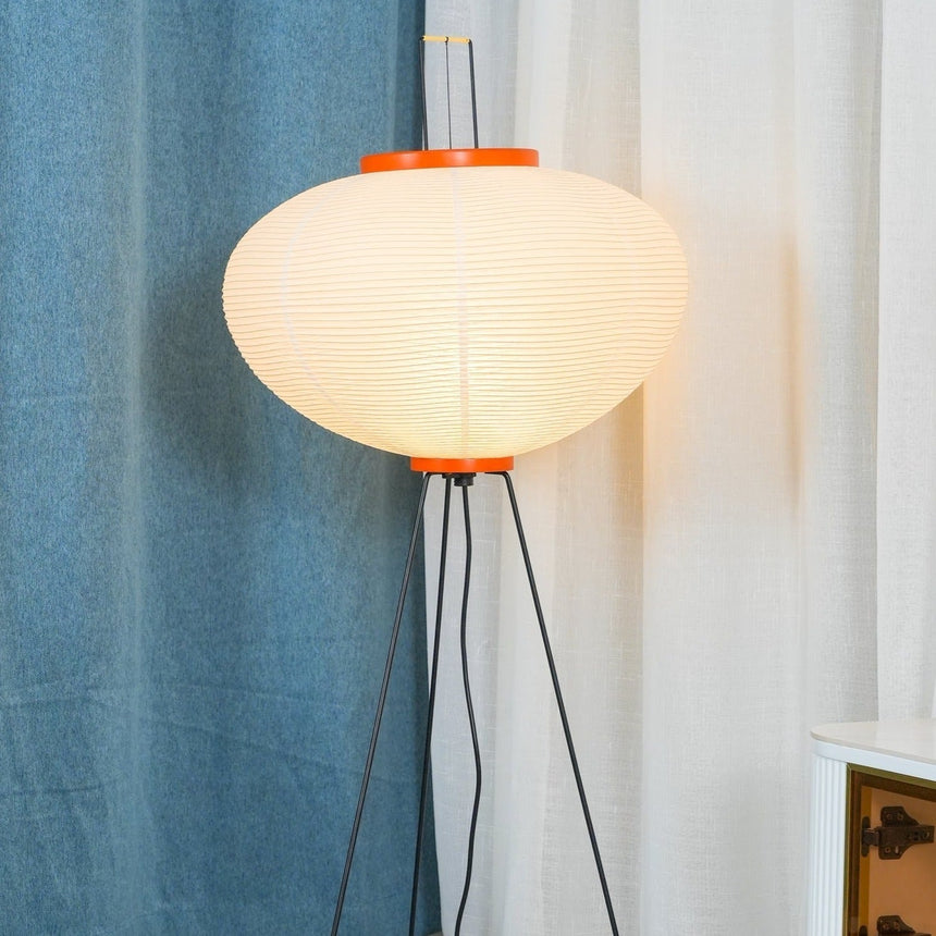 Kaze Floor Lamp Close-Up of Rice Paper Shade