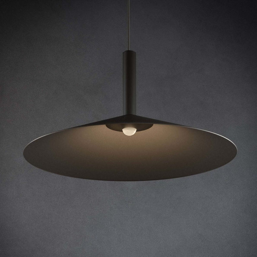 Metal pendant fixture for accent lighting