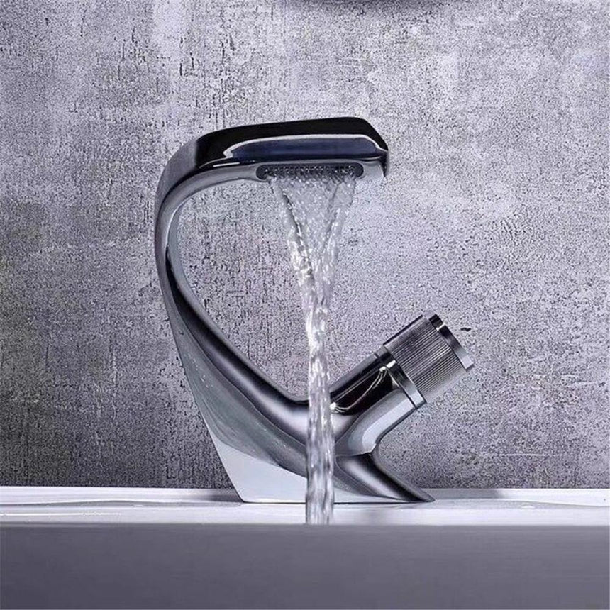 Waterfall Faucet Ceramic Disc Detail
