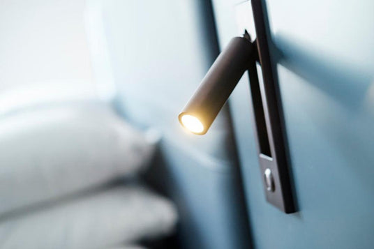 Modern wall mounted reading light fixture