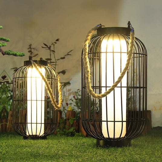 Portable lantern light for outdoor spaces