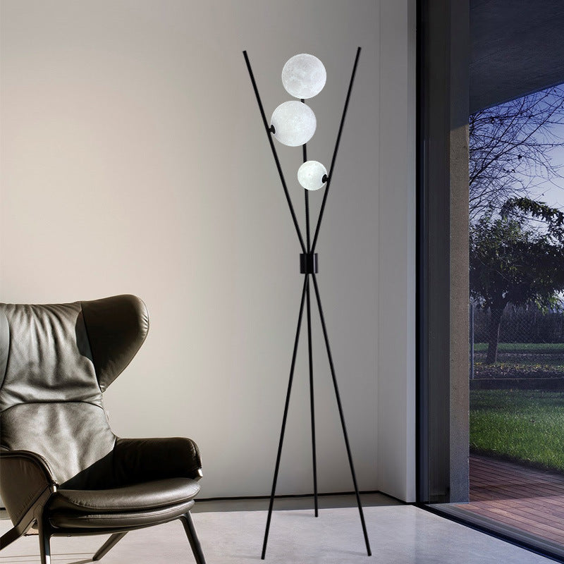 Spherical LED floor lamp for bedroom