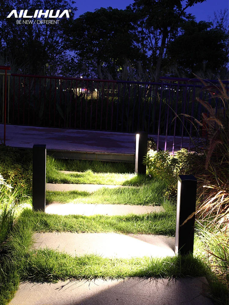 Weatherproof Lawn Lamp for Walkway Accent