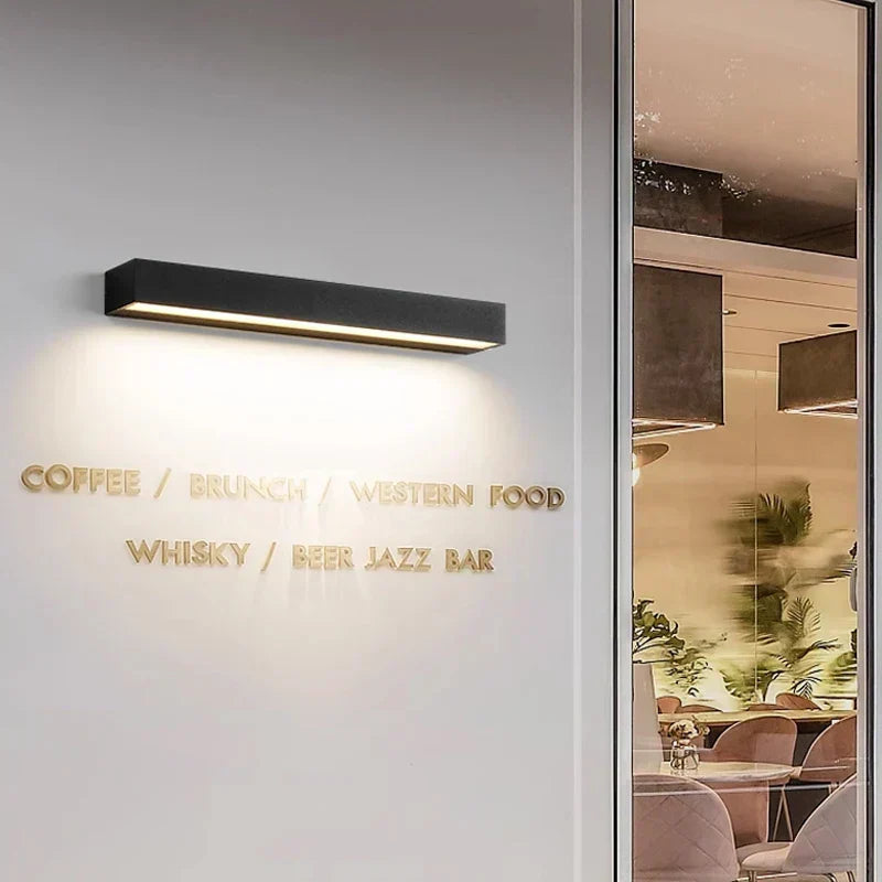 Black Wall Lamp Weather Resistant Design