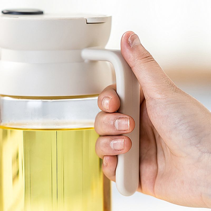 Oil Pourer with Handle Lock for Mess-Free Pouring