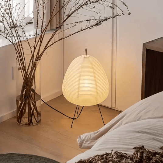 Minimalist table lamp for living room