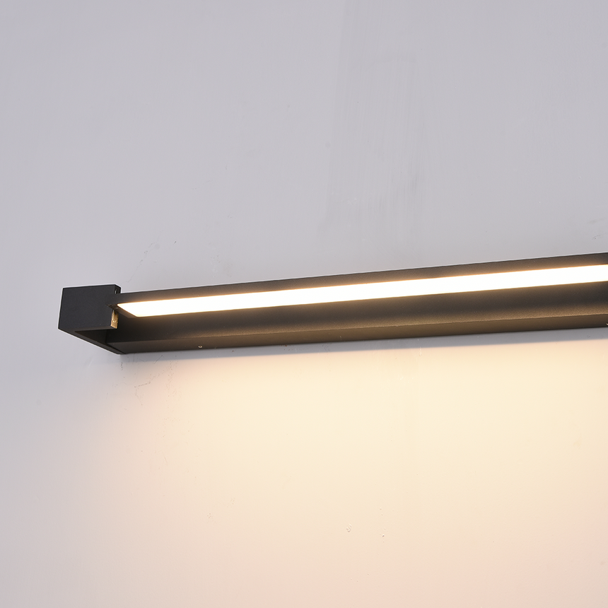 Aluminum Wall Lamp package contents | OroDwell
