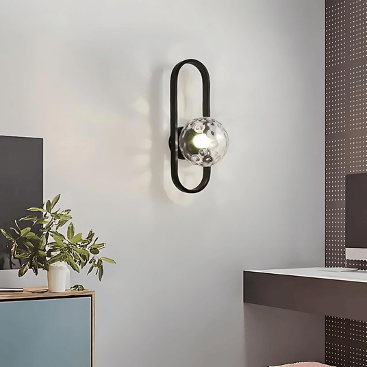 Soft diffused wall lighting fixture