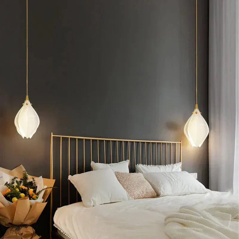 NovaFlora Chandelier – Premium Ceramic Floral Motif