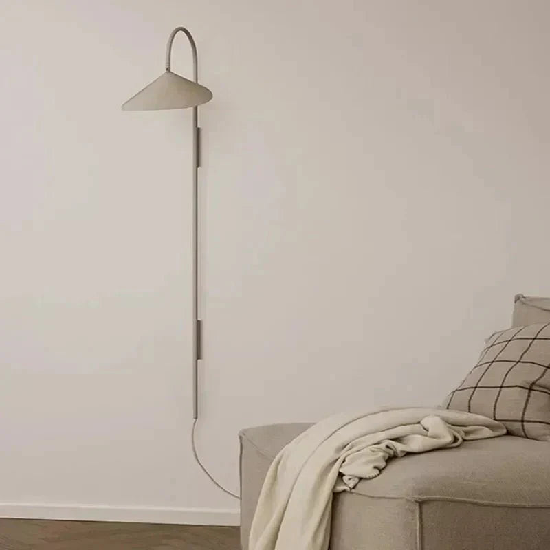 Forged metal wall sconce with e27 bulb