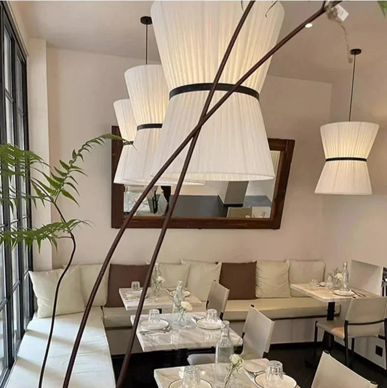 Close view of the metal ring at the waist of the shade