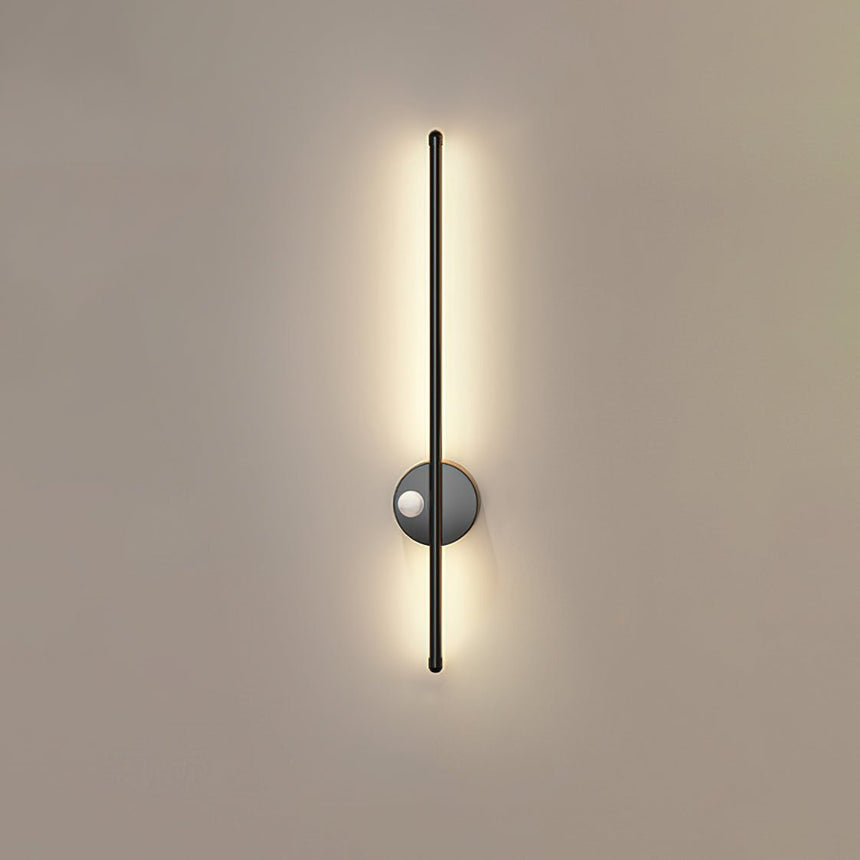 Close view of the black hub where the rod passes through the round mount