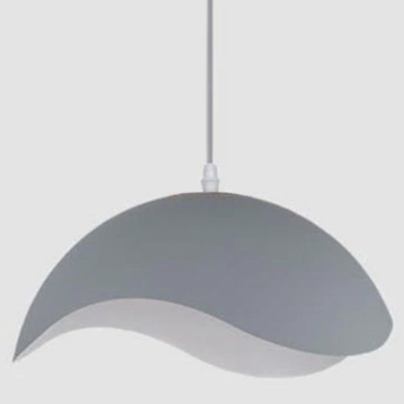 Vintage Style Metal Pendant Lamp for Modern Homes