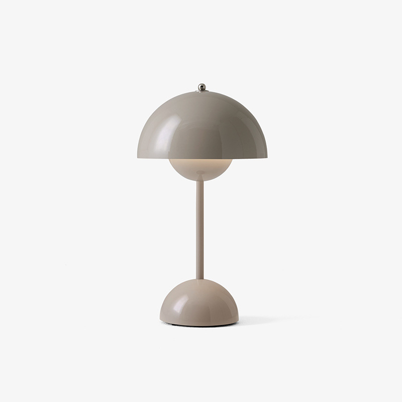 Metal Table Lamp for Modern Homes