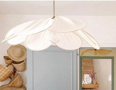 Petalume Pendant Lamp for Bedroom Lighting