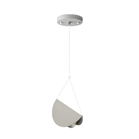 Linear Pendant Light for Restaurant and Cafe Decor
