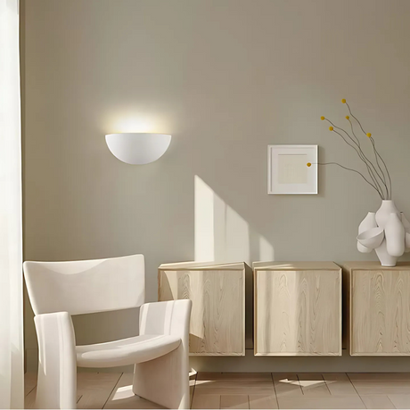 Dimmable wall sconce for bedroom