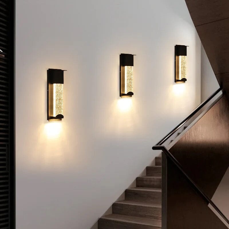 Weatherproof wall light for exterior walls