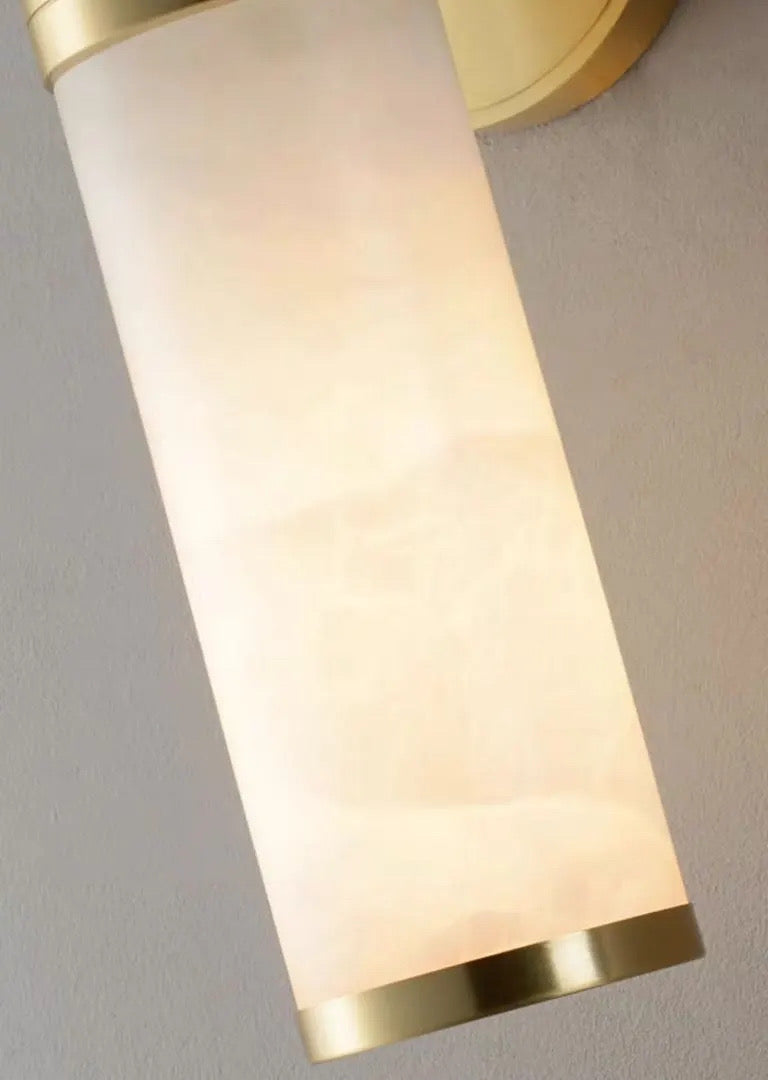 LED wall sconce with even glow