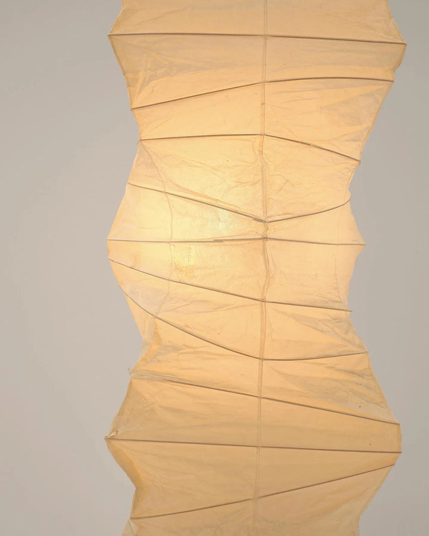 Kazumi Floor Lamp Close-Up Base Detail