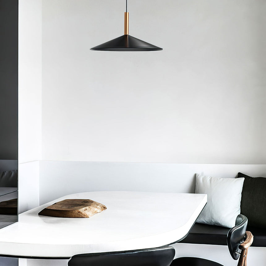 Pendant light with adjustable cable length