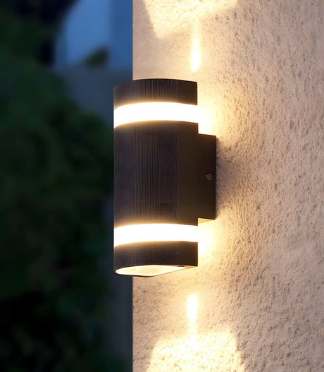 Weatherproof wall sconce for entryway