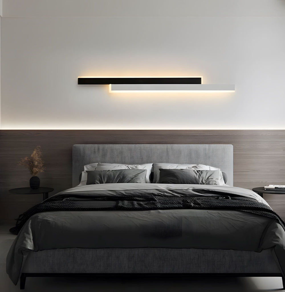 Wall sconce in stainless steel