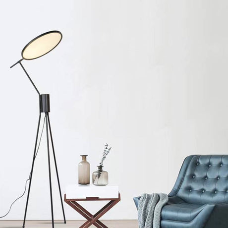 LED Floor Lamp Sturdy Base Detail