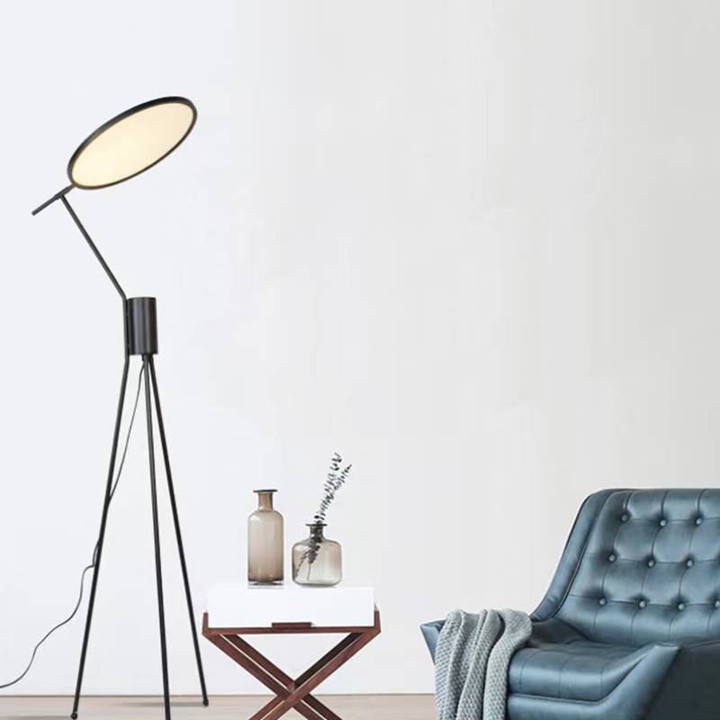 LED Floor Lamp Sturdy Base Detail
