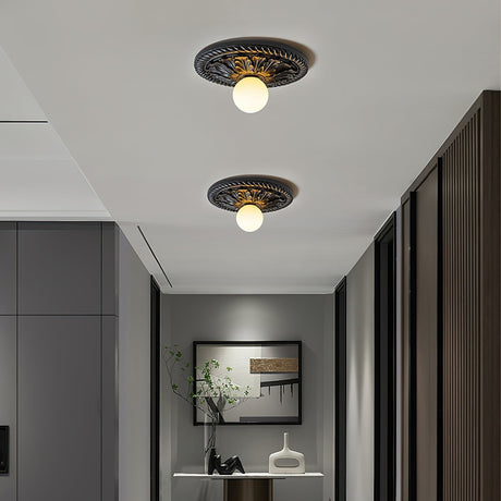 Vintage Style Ceiling Light with Round Silhouette