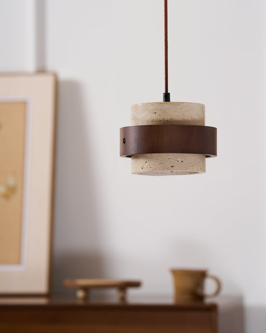 Pendant light for dining table