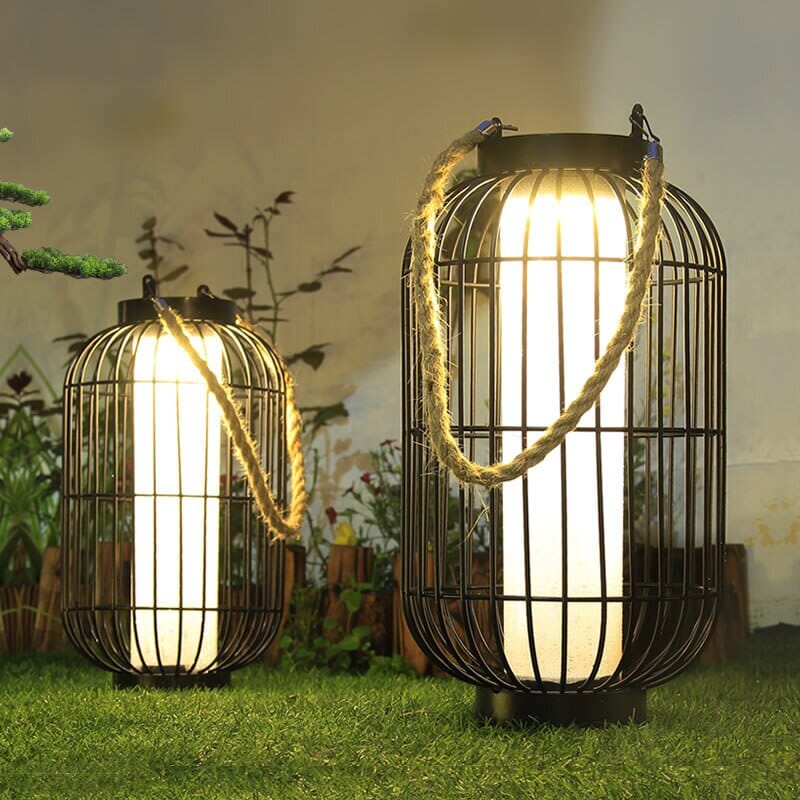 Portable lantern light for outdoor spaces