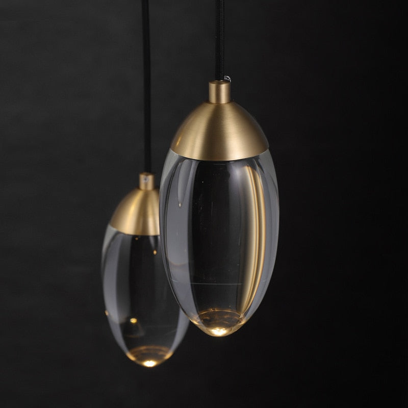 Auriga pendant light close-up crystal detail