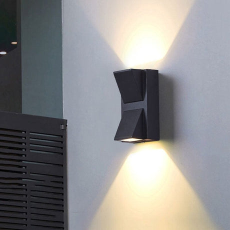 Dual head LED wall sconce for entrance