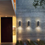 Energy-efficient outdoor wall light
