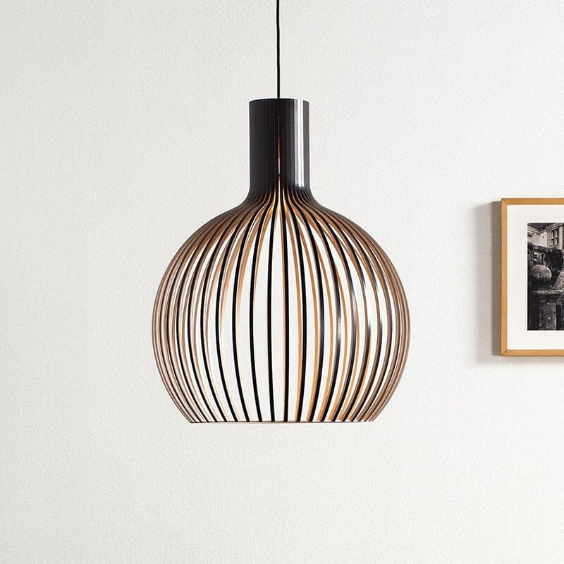 Bamboo pendant lamp natural finish close-up detail
