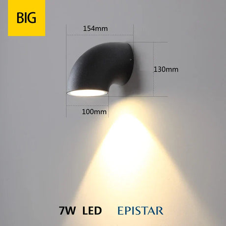Weather-resistant wall light for exterior walls