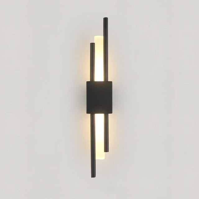 Black wall lamp - hero product view