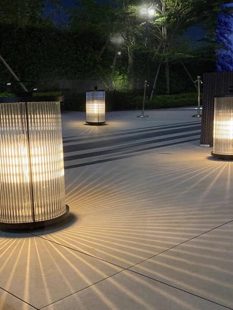 Lantern light dimensions for outdoor use