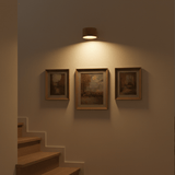 Energy efficient wall lighting fixture