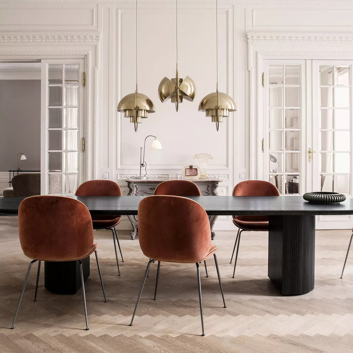 Pendant light for compact room spaces