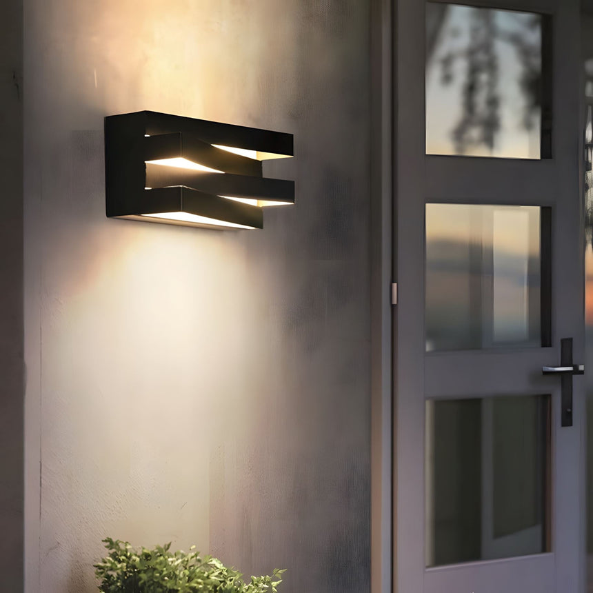 Weatherproof wall sconce for entryway