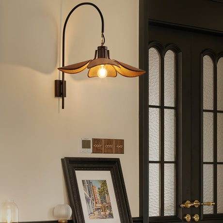 FloraNova Wall Lamp Alternate Angle - OroDwell
