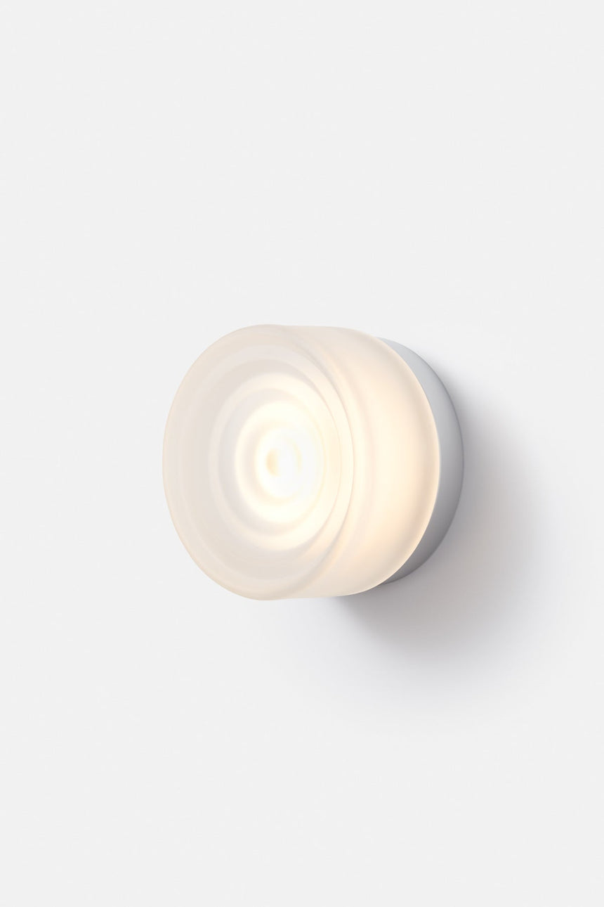 Outdoor Wall Light with Weatherproof Glass Shade